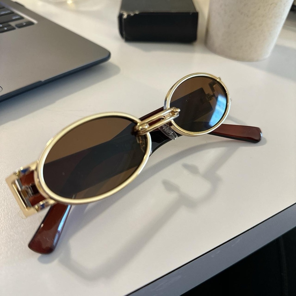sunglasses - Picture 3 of 3